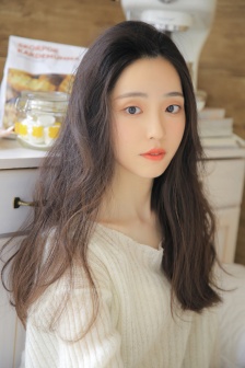 被全村人惦记的校花雯雯